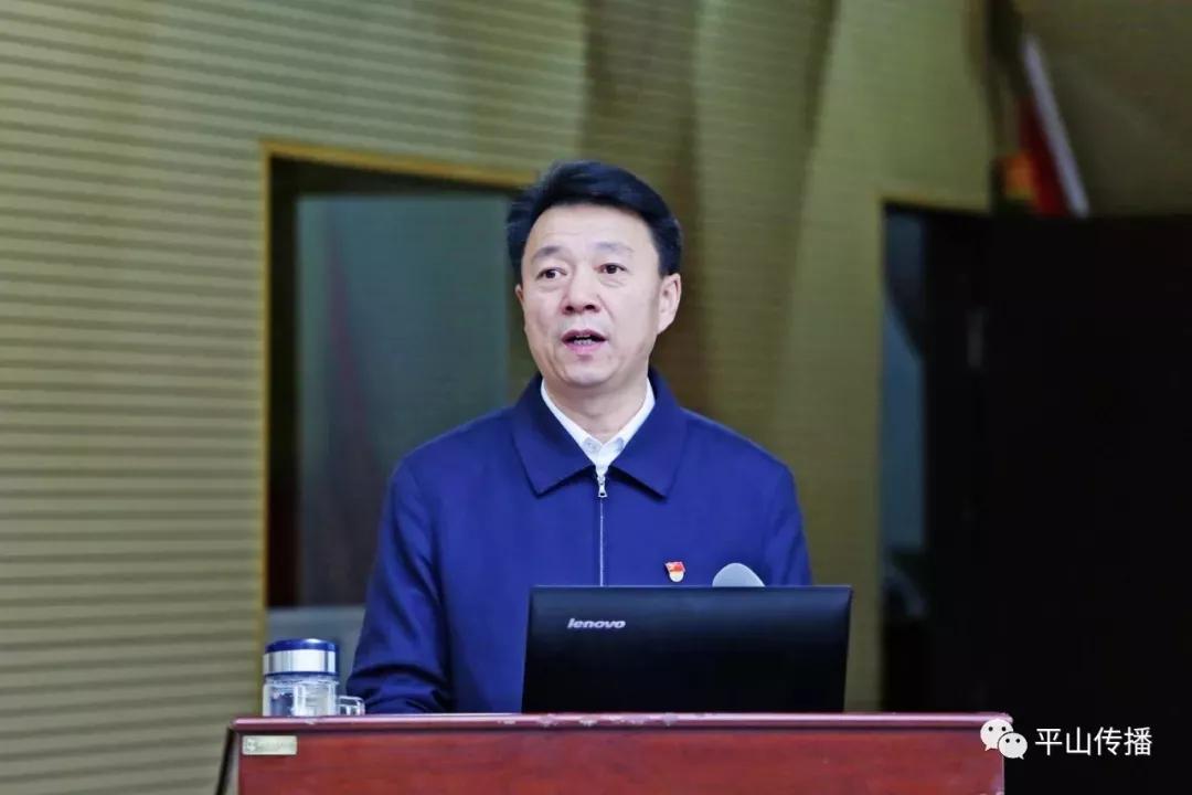 辽宁一官员主动投案自首,辽宁两干部被问责