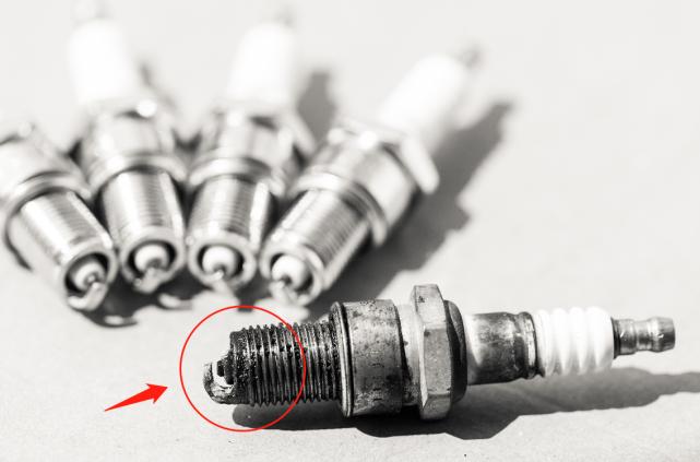 开车期间电瓶亏电打不着火,开车亏电打不着火怎么办