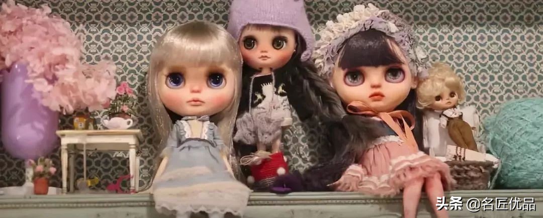 怎么用不要的衣服给玩偶做裙子,怎么给小玩偶做好看的小裙子