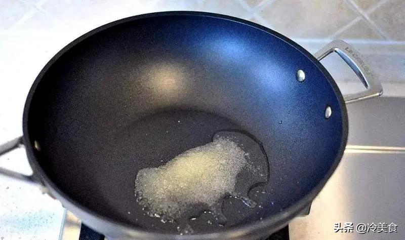 炒糖色老是糊怎么回事,炒糖色糊锅的正确方法