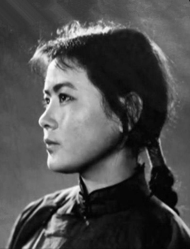 杨雅琴苦菜花图片,杨雅琴悲剧人生