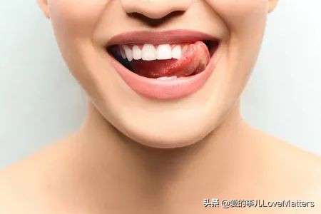 舔狗，*辱侮**了“舔”和“狗”