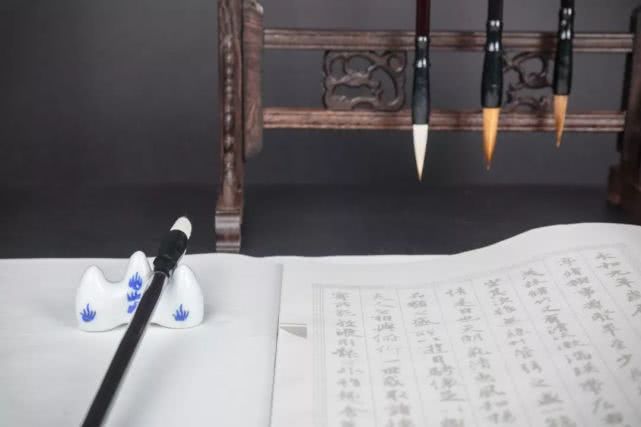 100个夸赞人的词语很有才,10个夸人的文学典故