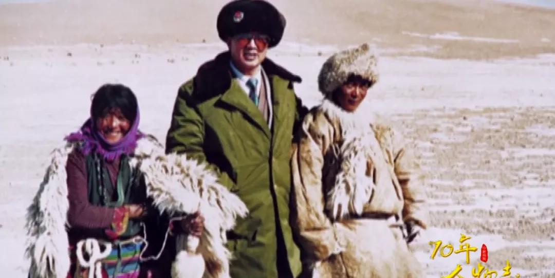 “波拉，波拉，我们舍不得您！”殉职后，成千上万的人呼唤他的名字