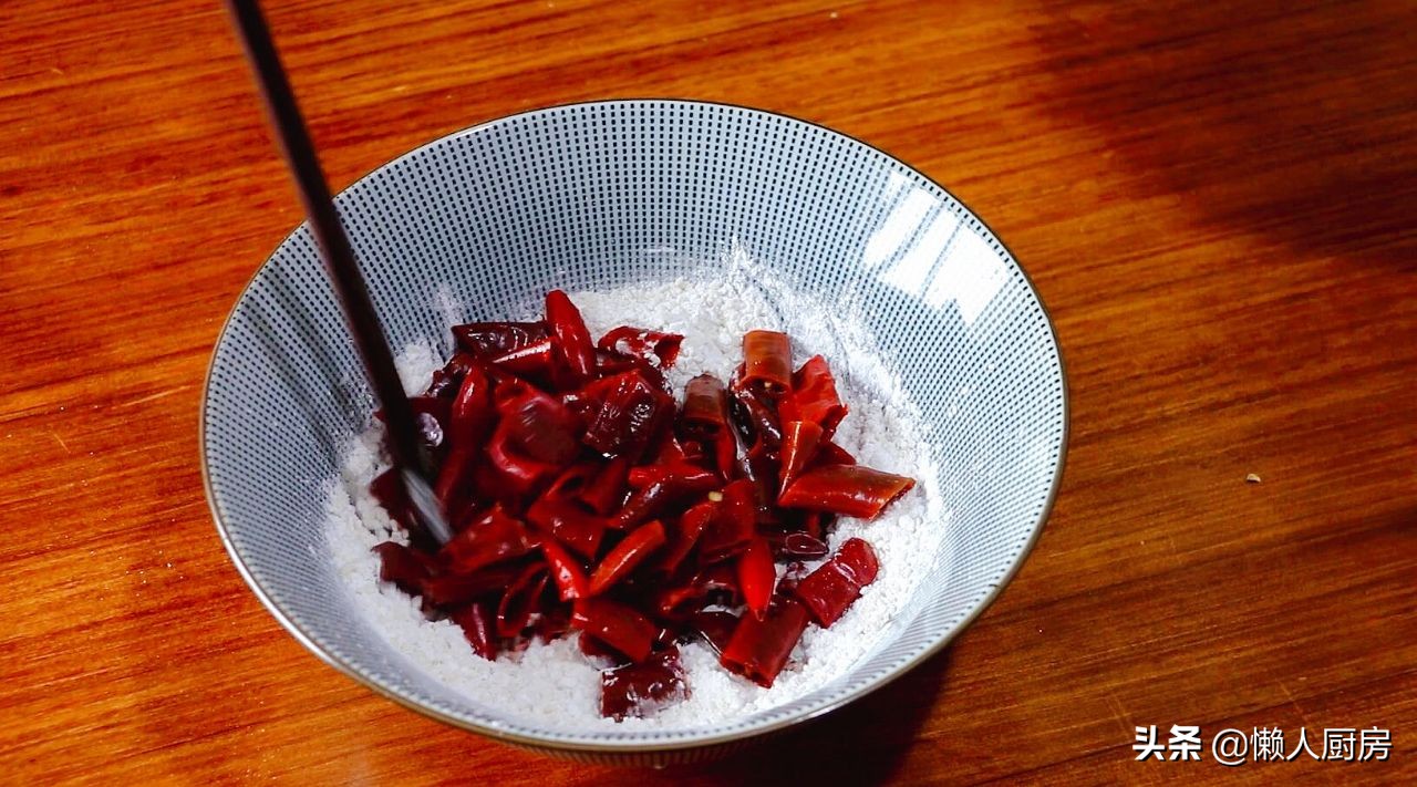 辣椒酱做法小红辣椒,红辣椒酱做法不用油