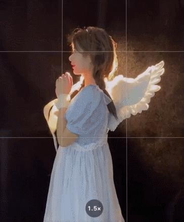 这样拍照发朋友圈的女生，也太“婊”了