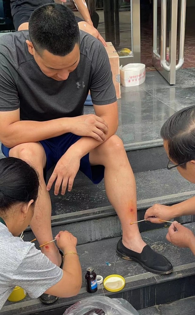 抗洪救灾洪灾无情,洪水无情人有情弘扬抗洪精神