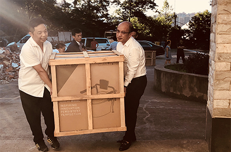 中年无畏，狂人刘日志的二次创业