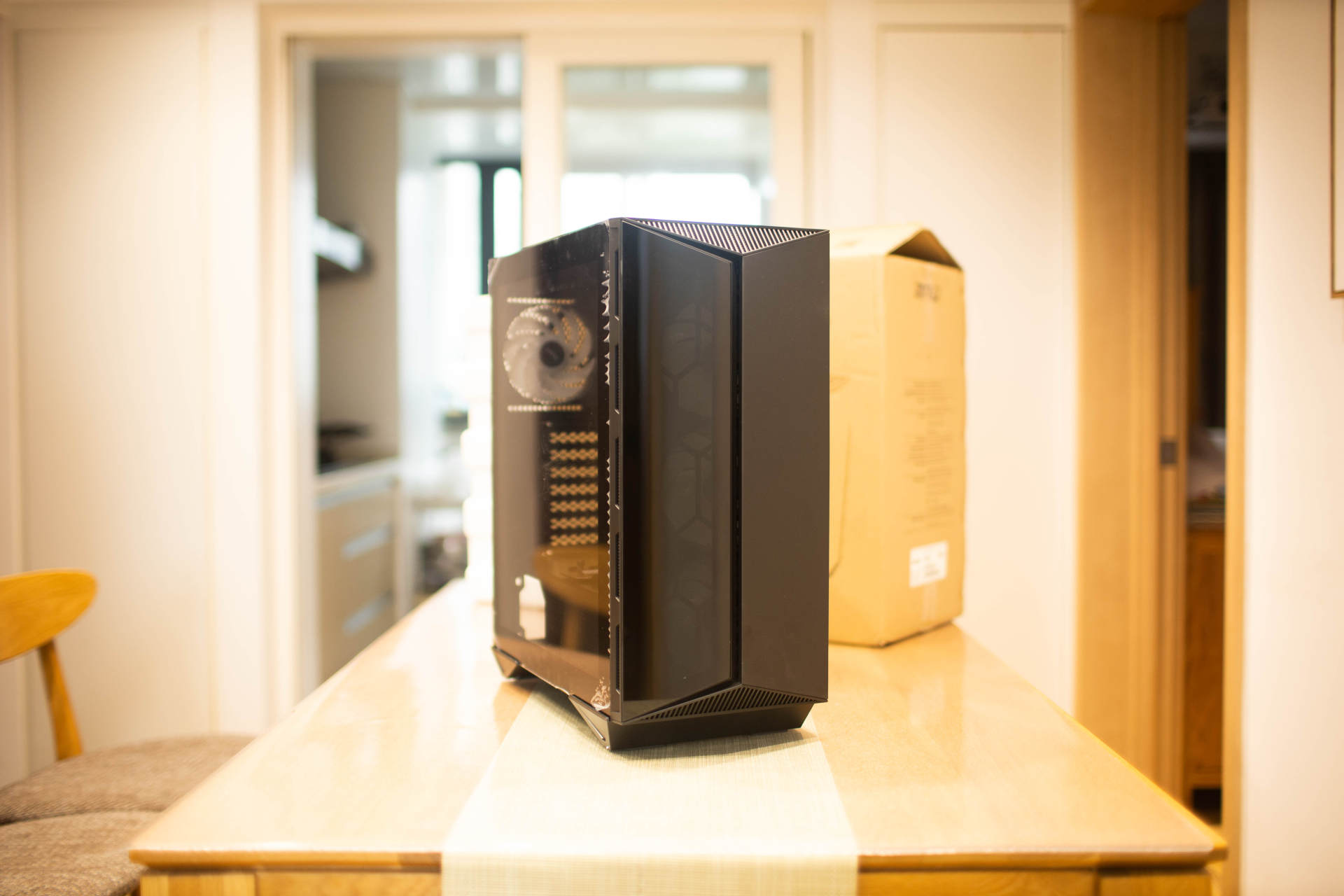 微星氪金枪二代可以装风冷吗,微星氪金枪机箱前面可以拆吗