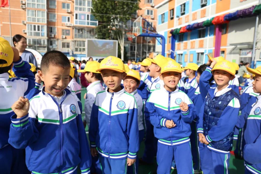 玉泉小学运动会直播回放,首师大附属玉泉学校足球