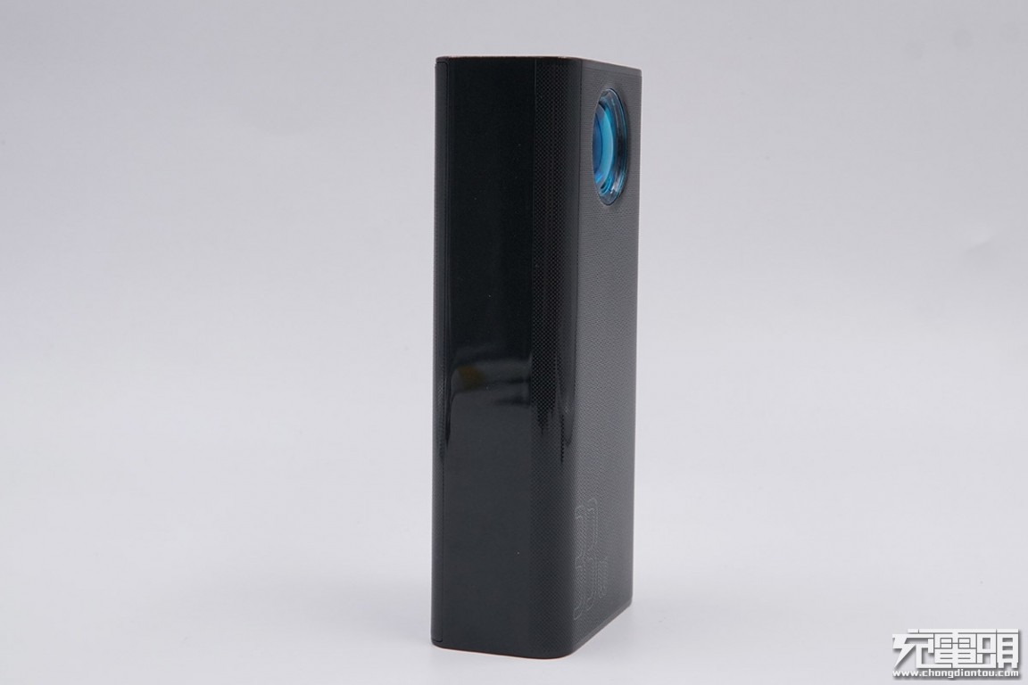 倍思30w超级硅充电器拆解,倍思65w移动电源拆解