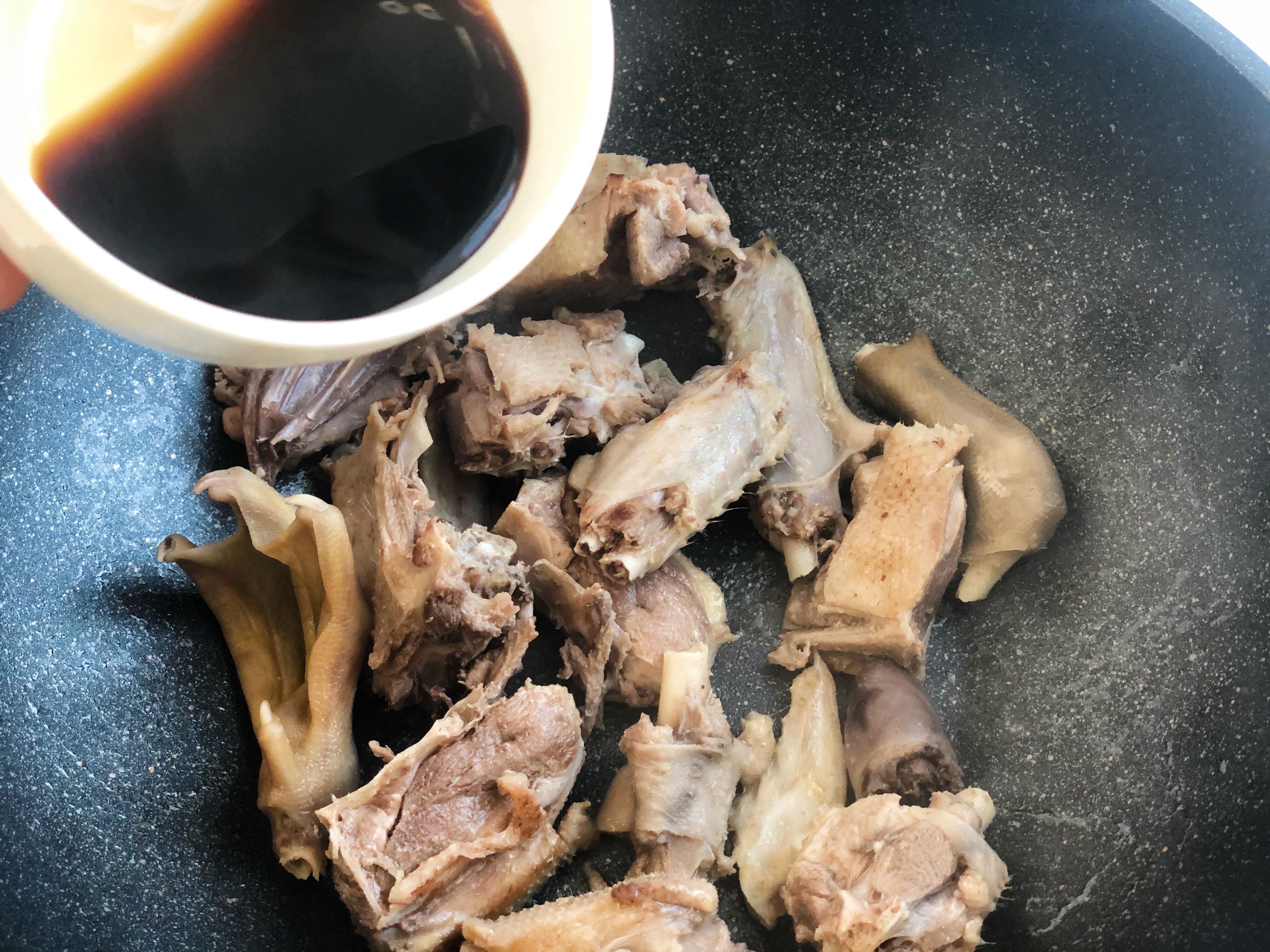 怎么焖鸭又香又好吃,好吃又简单的不可思议的香焖鸭