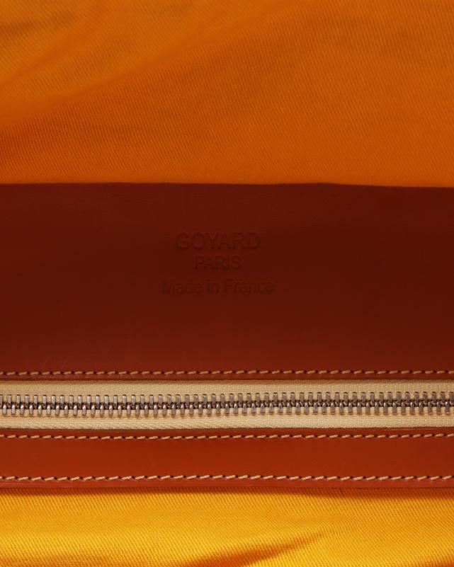 Kanye侃爷的原味儿包卖了35万！哈哈哈哈哈哈啊牛批