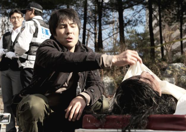 为什么螳螂会跳水自杀，难道脑子被控制了？