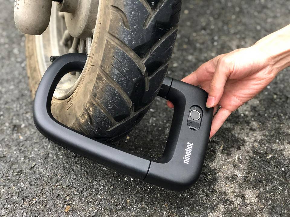 小米生态链新品指纹U型锁,0.5秒极速开锁,电动车也能无钥匙进入