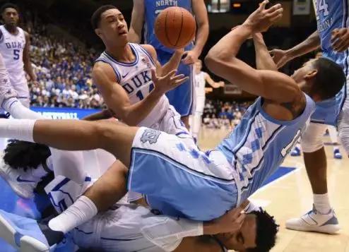 nba鐘跺厓韪╃垎闉嬪瓙,nba鐘跺厓韪╃垎鐞冮瀷