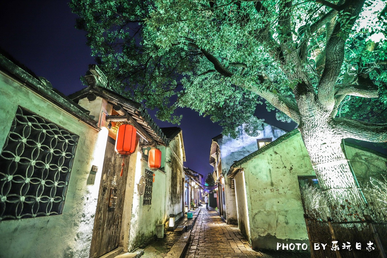 江南周庄古镇夜景美如画,推荐一个好的地方周庄古镇