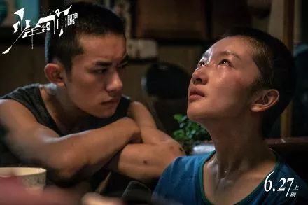 抖音最火走心的句子2022爆款文案,2021年简短走心句子新年高端文案