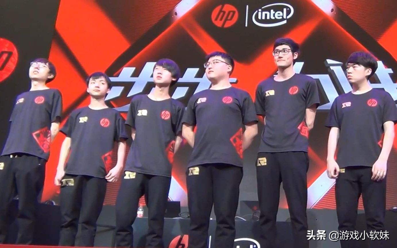 LOL：曾经Uzi的接班人，阿水排到都要让AD位置，如今挂机随便玩