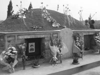 “面朝大海，春暖花开”的作者海子，什么才是他自杀的真正原因？