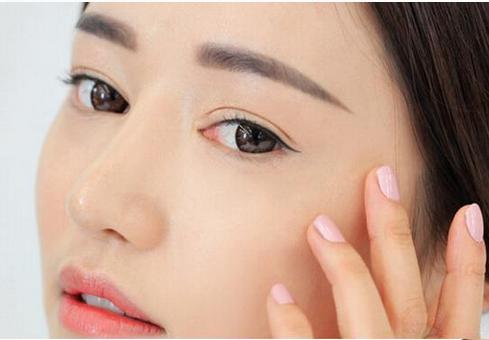 五官立体画什么妆容,怎么画适合自己的混血感妆容