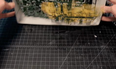 切碎可爱玩具再拼成鬼畜缝合怪，国外手工圈魔改创意大赛惊艳网友