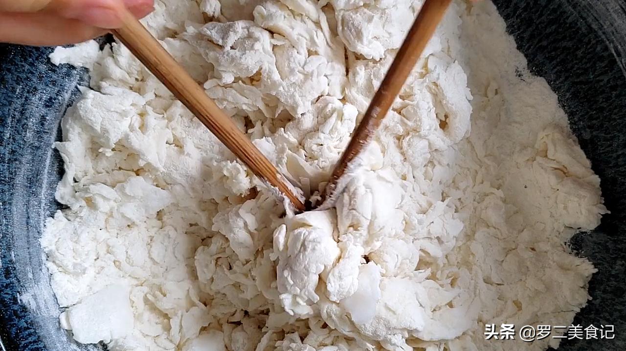 老面发好的蒸花卷要不要2次醒发,面发好了怎么蒸花卷