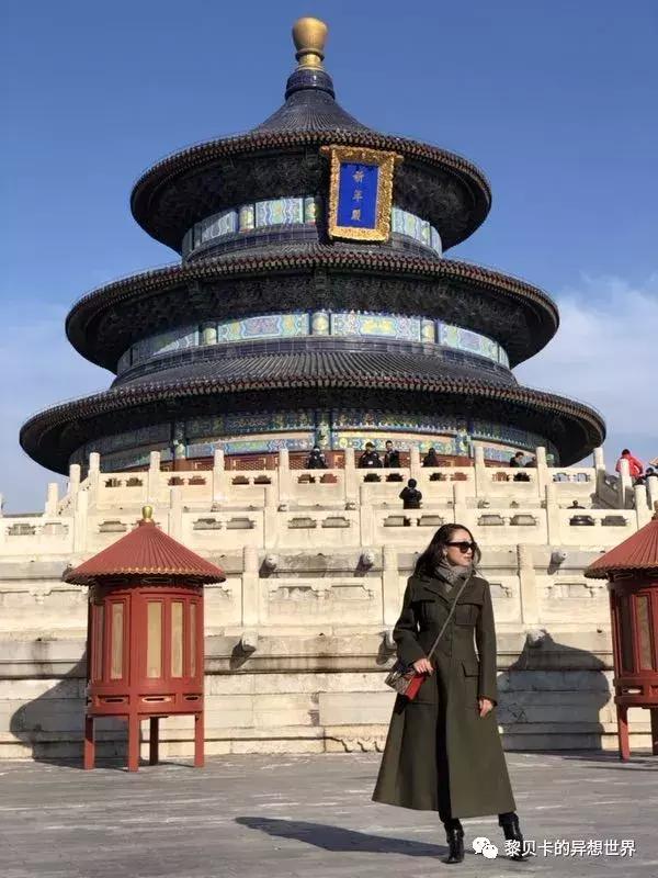 她们说穿过最满意的一件大衣，是这件！