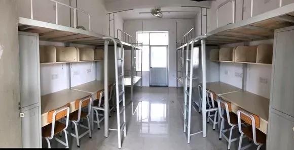 大学宿舍5人间哪个最好,《大学》宿舍对比