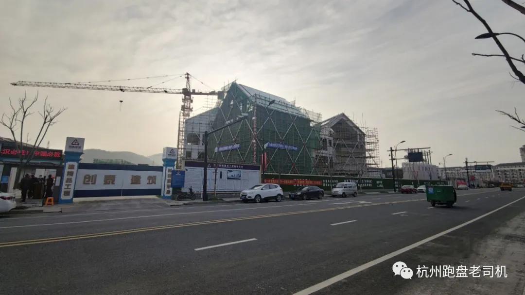 杭州临平奥特莱斯旁边楼盘 (临平奥特莱斯对面的叠墅)