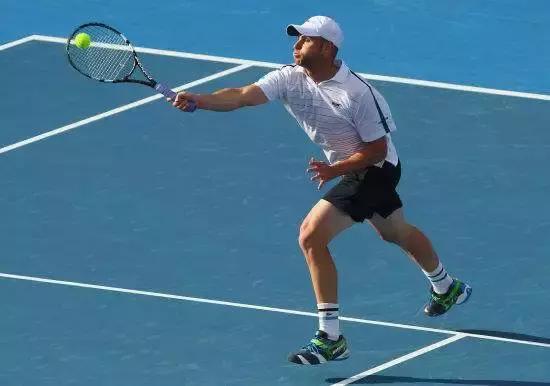 手肘扭伤一用力或旋转就疼怎么办,手肘扭伤应该伸直还是弯曲