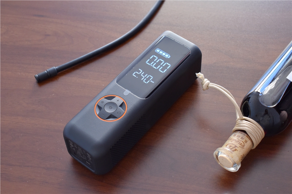 充电式汽车胎打气神器,车用打气充电宝