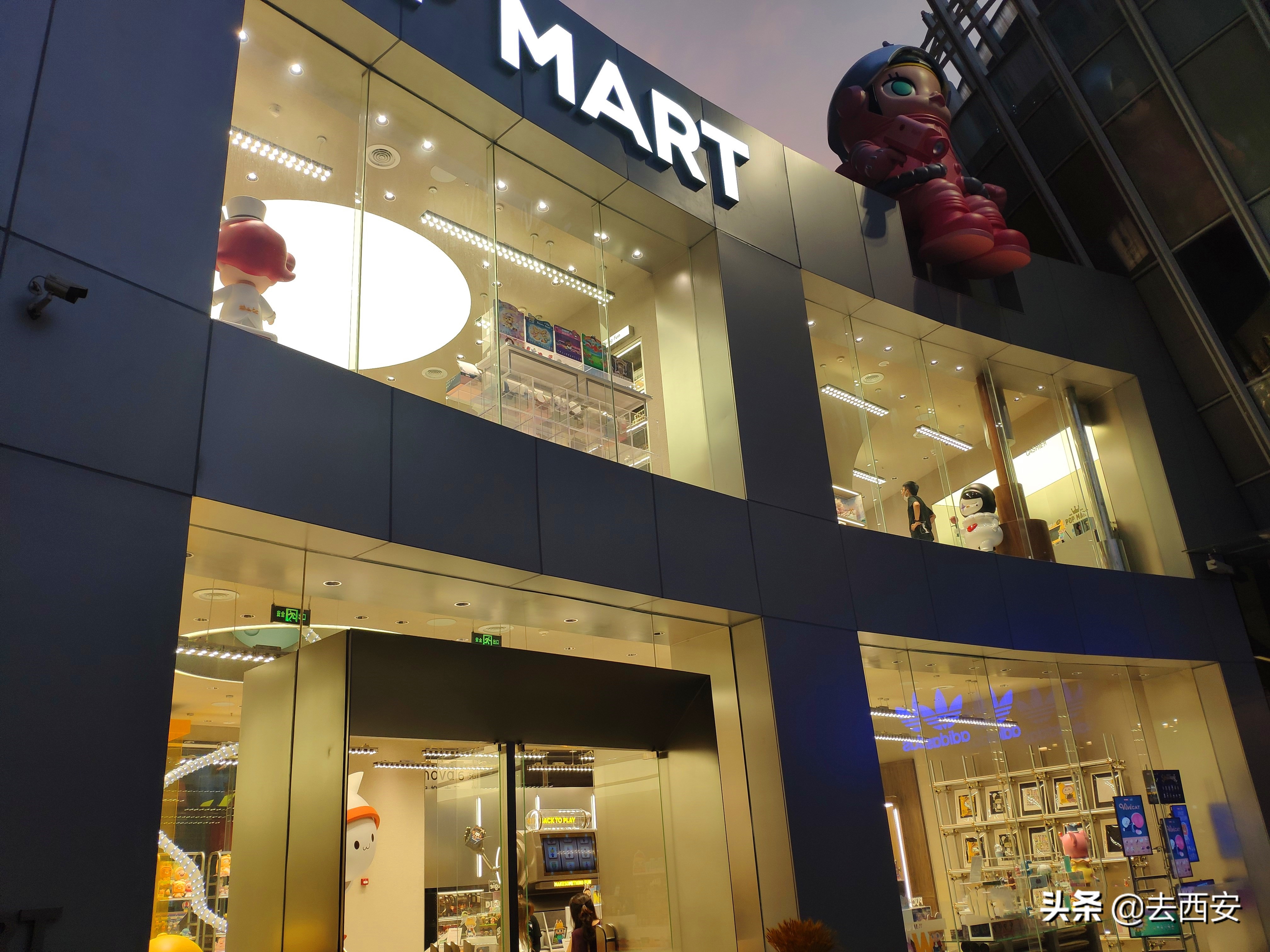 西安潮流女装卖场,西安潮流商场