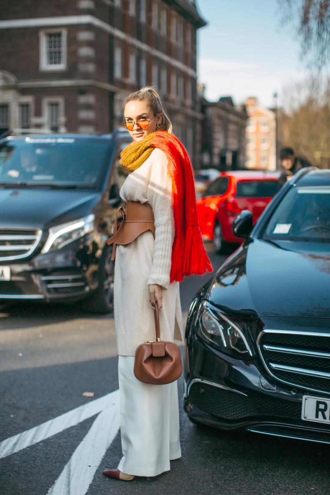 瀹嬪闇忓瓱缇庡矏鍚岀┛绱壊瑗胯,瀹嬪闇忓瓱缇庡矏绌挎惌