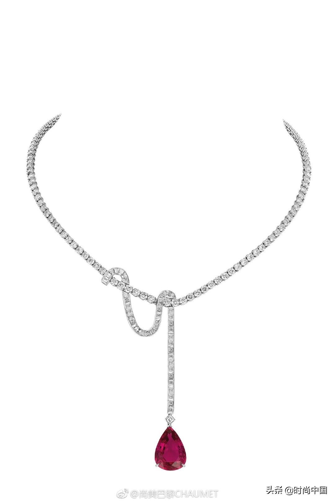 刘亦菲黄金手镯,刘亦菲珠宝代言尚美藕色礼服