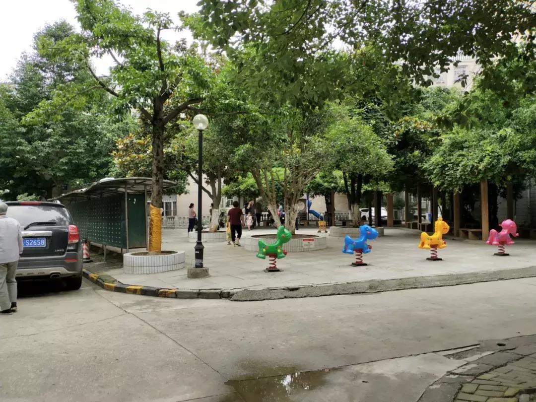 南方花园b组团房价走势,江宁岔路口南方花园房价