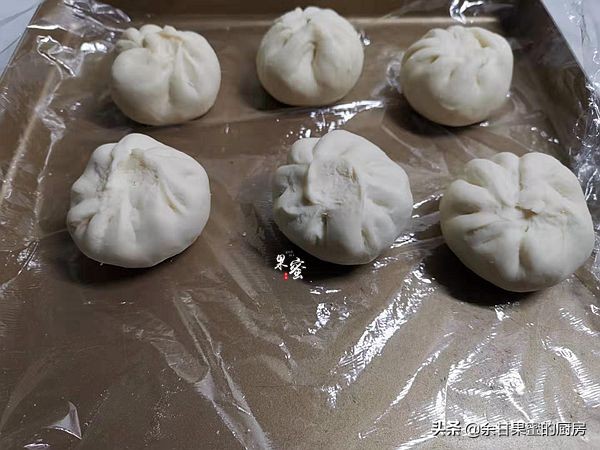 学生早餐，我把包子这样做，热乎乎的，味美营养，不用去店里排队