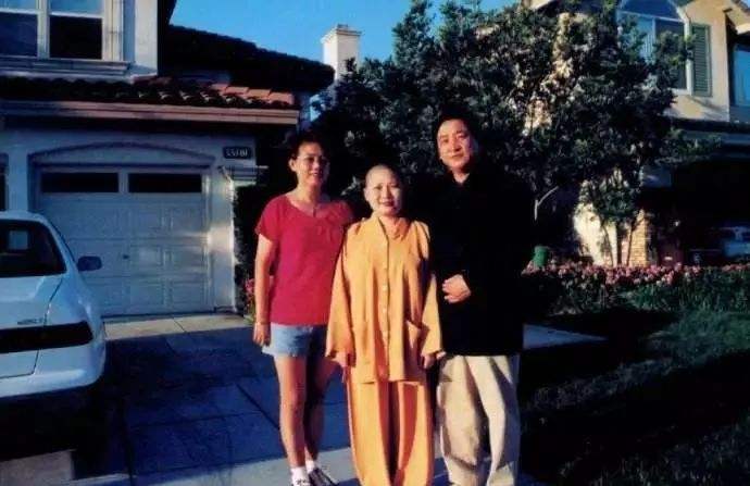 李娜从一鸣惊人到看破红尘,李娜皈依佛门前在中国乐坛的绝唱