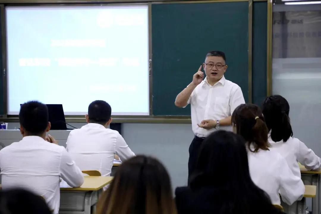 “师生同考”又何妨？奋达老师的实力超乎想象