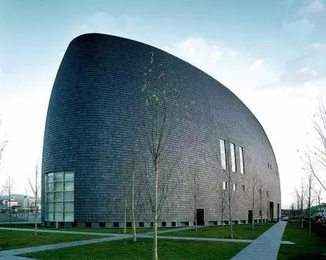 矶崎新建筑风格,矶崎新农村建筑