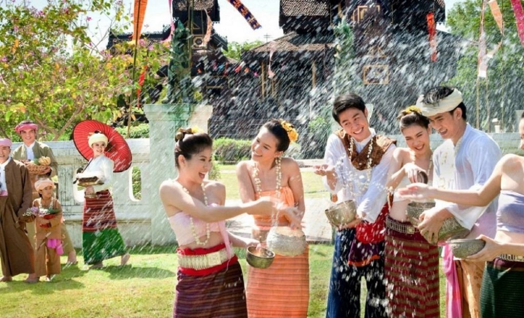 版纳泼水节安排时间表,版纳泼水节的正确打开方式