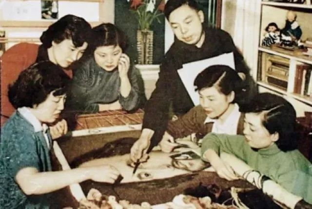 精品老刺绣收藏,贵族藏品有哪些