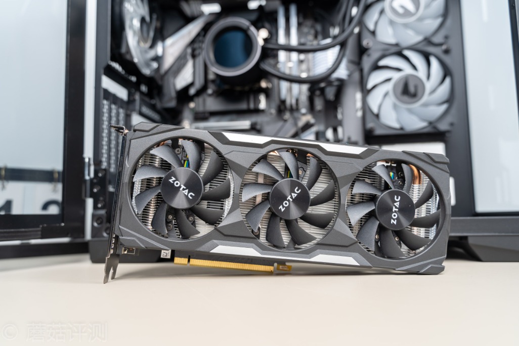 索泰显卡2060s霹雳版oc和x-gaming,索泰rtx2060霹雳oc背板