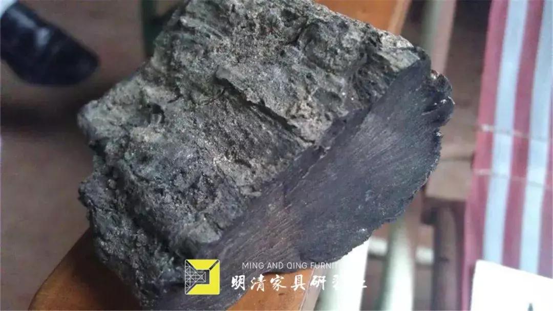 阴沉木是绿色的嘛,阴沉木是碳化吗