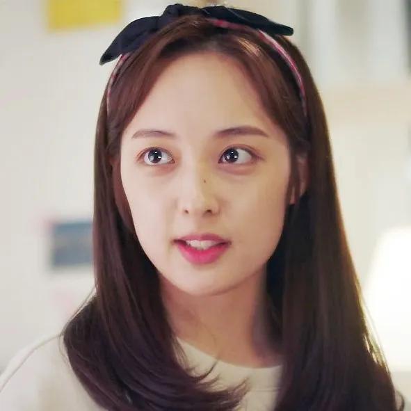 明星同款爱心气质高级轻奢耳饰,明星同款耳饰最好看的