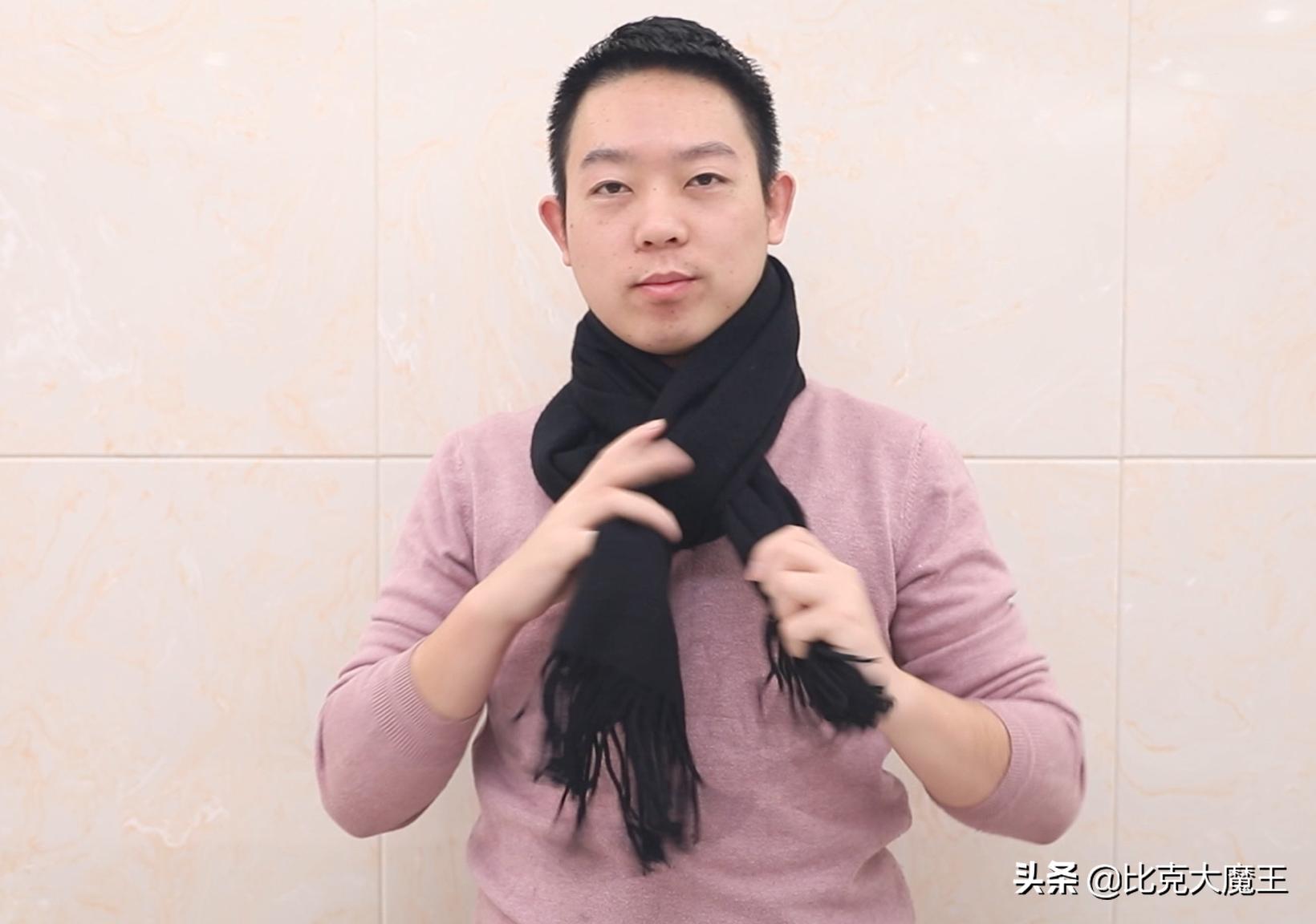 妹子手把手教你围巾的9种系法,教你8种不同的围巾系法