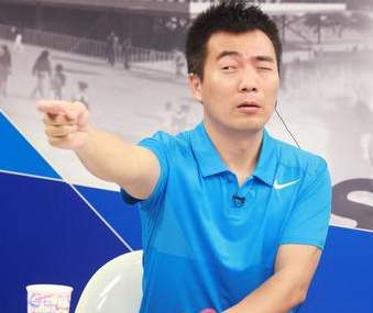 中国足球的价值在于,足球场上的尊严