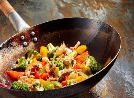 一起摆摊的地摊经济来了,摆地摊卖什么最赚钱?看完心里有数了