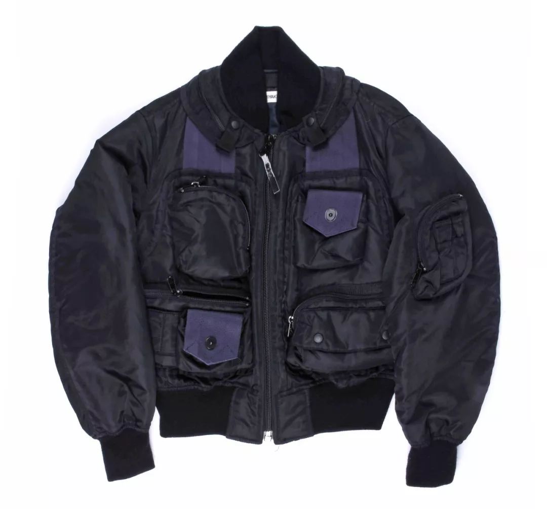 「很潮-OFFWAY」给你30万，是买archive还是hype？