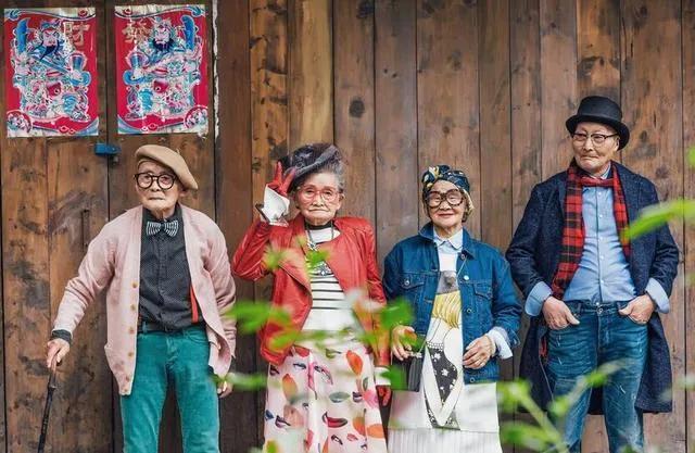 旅游银发,银发旅游活动